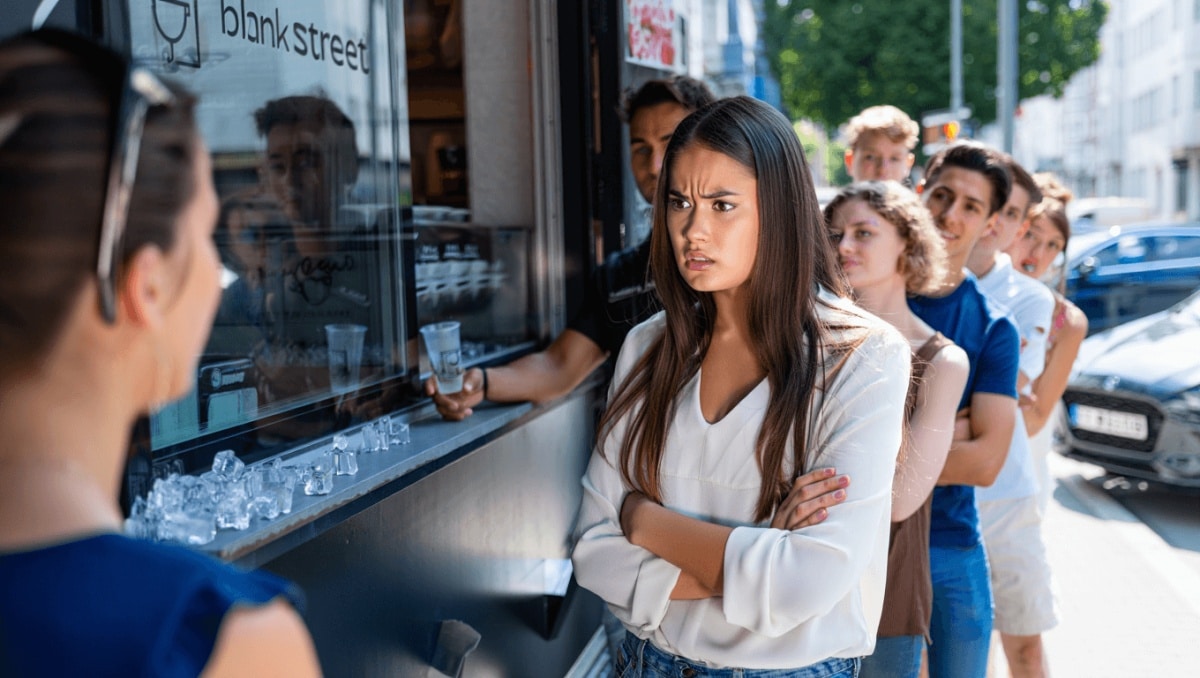 
    “Greedy”: Customer claims Blank Street won’t serve cold drinks without ice and people are pissed  
