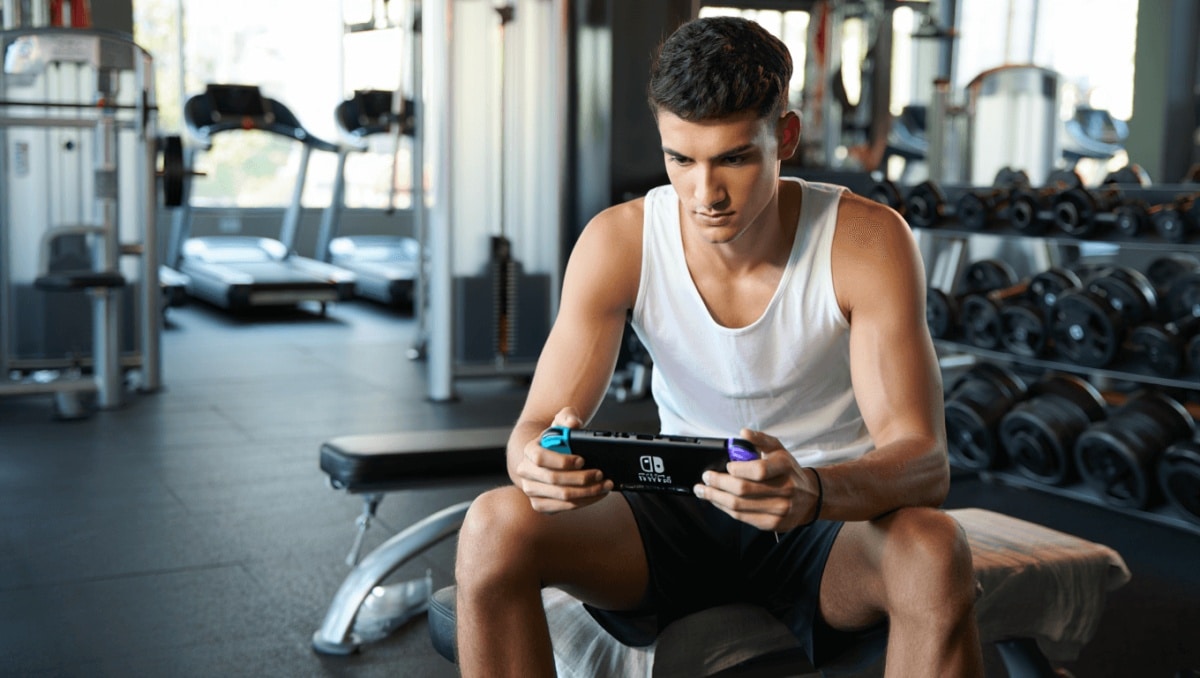 
    “Big brain genius”: Gamer finds the ultimate “lazy” hack to trick himself into going to the gym  