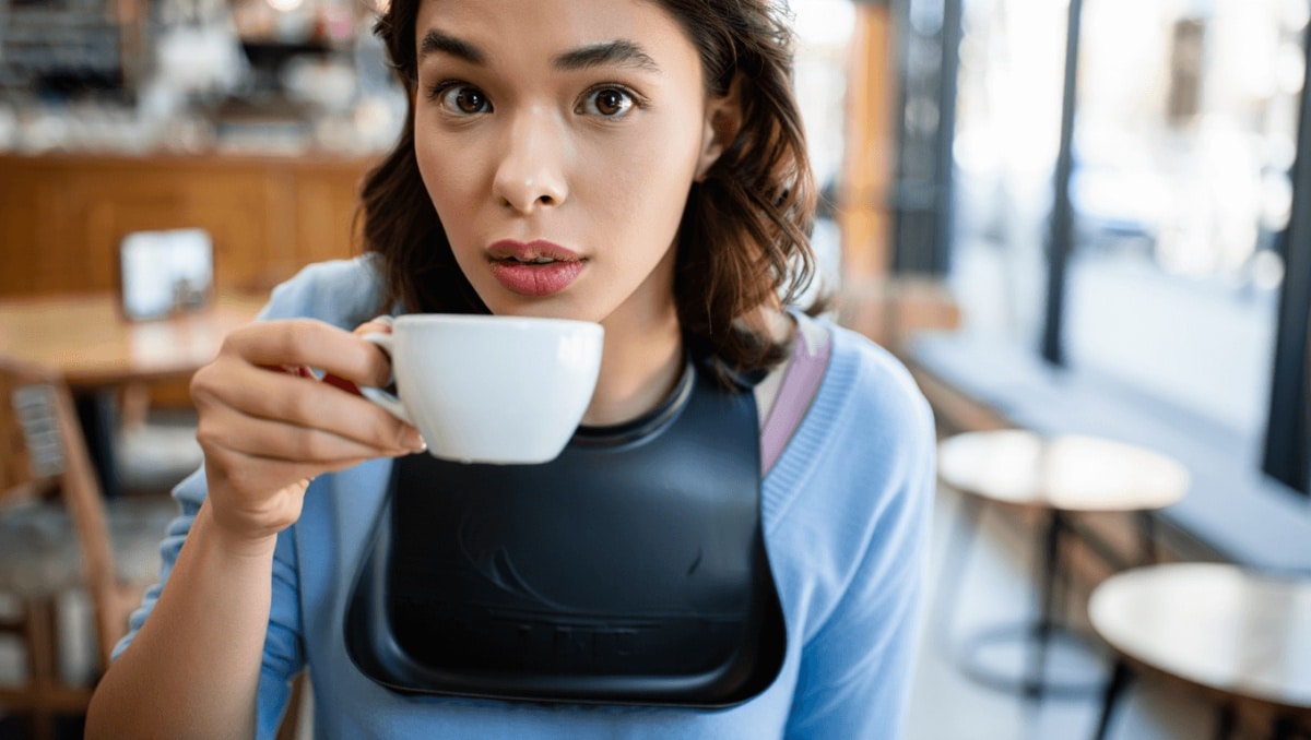 
    “Need a bib just to drink coffee”: Woman issues PSA after lip flip gives her awkward side effects  