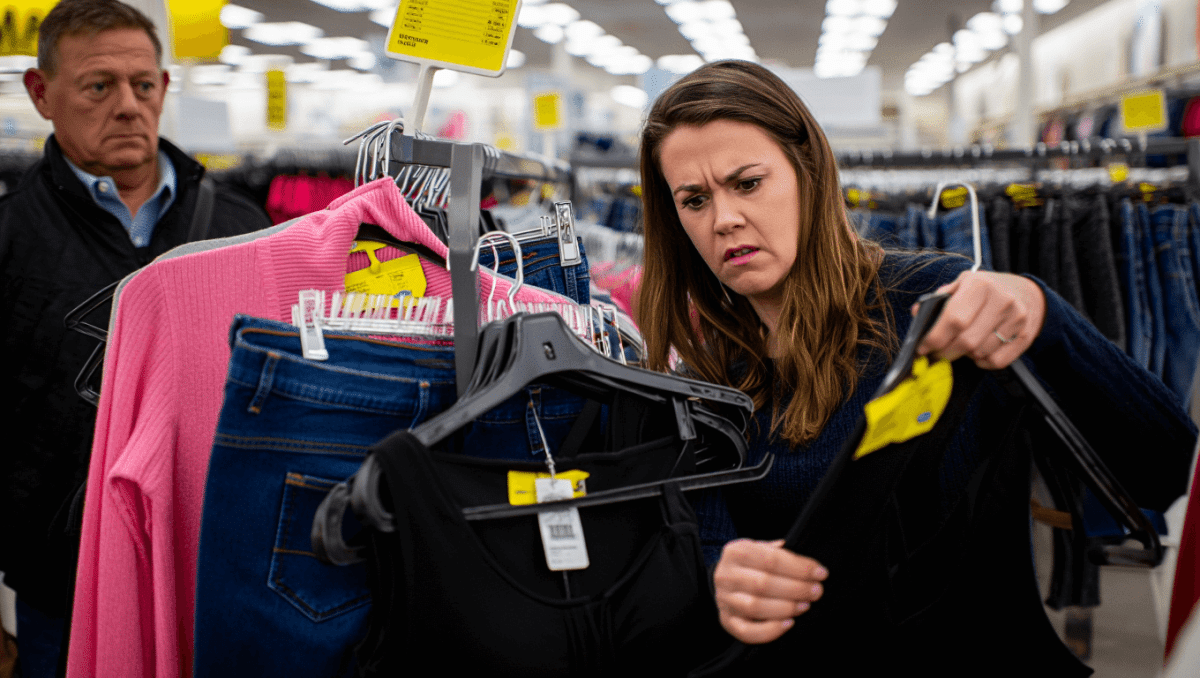 “I’ve noticed it too”: Shoppers worry Old Navy is “phasing out” plus-sized clothes after larger sizes disappear from stores