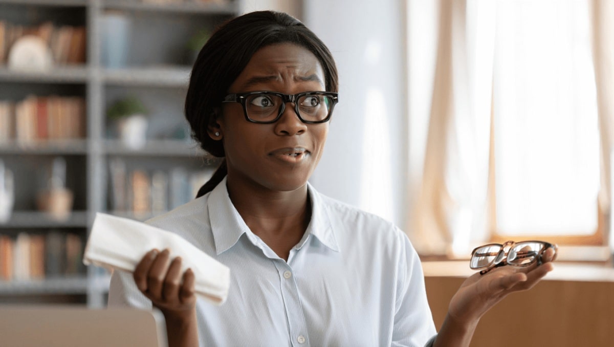 
    “We shouldn’t shame people for learning”: Woman admits she thought glasses had “medicine” in the lenses  